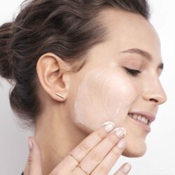 Sữa rửa mặt chống lão hóa Olay Regenerist Retinol 24 Cleanser 150ml 6 sua rua mat chong lao hoa olay regenerist retinol 24 cleanser 150ml ka