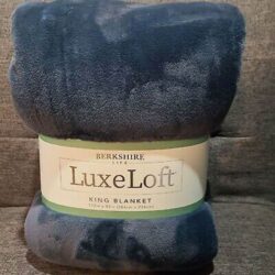 Chăn (mền) Berkshire LuxeLoft King Blanket 284cm x 234cm (Navy Blue) 12 chan men berkshire luxeloft king blanket 284cm x 234cm navy blue kd
