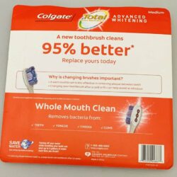 ban chai danh rang colgate total advanced whitening medium whole mouth clean 8 cai ke