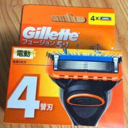 Lưỡi dao cạo râu Gillette Fusion 5+1 Power 4 cái (Nhật Bản) 3 luoi dao cao rau gillette fusion 51 power 4 cai nhat ban 130125 ka