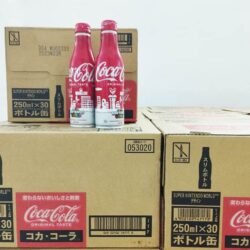 Coca Nhật Coca-Cola Super Nintendo World 250ml Thùng 30 chai 12 coca nhat coca cola super nintendo world 250ml thung 30 chai ka