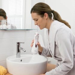 Máy tăm nước cầm tay Waterpik Cordless Advanced Water Flosser (White Pink) 24 may tam nuoc cam tay waterpik cordless advanced water flosser white pink ki