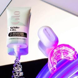 Bộ làm trắng răng White Glo Teeth Whitening Kit Advanced Red & Blue Light (sạc điện) 16 bo lam trang rang white glo teeth whitening kit advanced red blue light kg