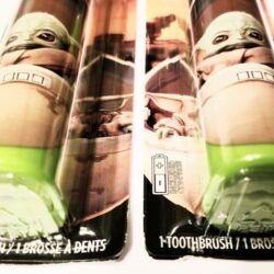 Bàn chải dùng pin cho bé Oral-B Star Wars Mandalorian 13 ban chai dung pin cho be oral b star wars mandalorian kg