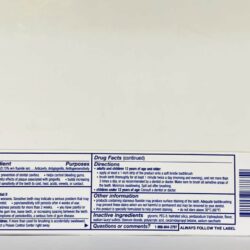 Kem đánh răng Sensodyne Sensitivity & Gum Whitening 96.4g 12 kem danh rang sensodyne sensitivity gum whitening 96 4g kg