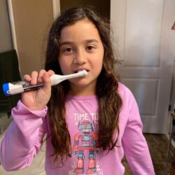 Bàn chải đánh răng dùng pin cho trẻ em Spinbrush Jurassic World (Blue) 17 ban chai danh rang dung pin cho tre em spinbrush jurassic world blue kh