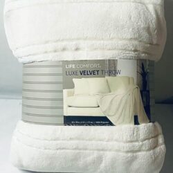 Chăn (mền) Life Comfort Luxe Velvet Throw 1.52m x 1.77m (White Cream) 8 chan men life comfort luxe velvet throw 1 52m x 1 77m white cream kb