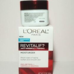 Kem dưỡng ẩm chống nhăn, làm săn chắc da L’Oreal Revitalift Anti-Wrinkle + Firming Moisturizer 48g (Không mùi) 13 kem duong am chong nhan lam san chac da loreal revitalift anti wrinkle firming moisturizer 48g khong mui kf