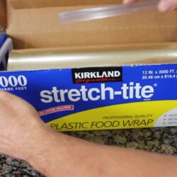 Màng bọc thực phẩm Kirkland Signature Stretch-Tite Plastic Food Wrap 12 in x 3000 ft 11 mang boc thuc pham kirkland signature stretch tite plastic food wrap 12 in x 3000 ft ka