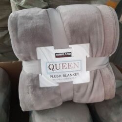 Chăn mền Kirkland Signature Queen Plush Blanket 248 x 233 cm (Xám) 4 chan men kirkland signature queen plush blanket 248 x 233 cm xam ka