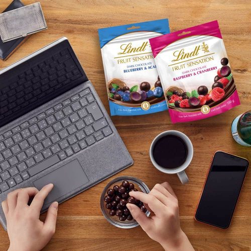 socola nhan trai cay lindt fruit sensation dark chocolate blueberry acai 150g ke