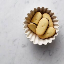 Bánh quy socola đen Pepperidge Farm Milano Double Dark Chocolate Cookies 834g 15 banh quy socola den pepperidge farm milano double dark chocolate cookies 834g kf