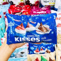 Socola Kisses Noel Hershey’s Kisses Milk Chocolate Santa Hat 286g 8 socola kisses noel hersheys kisses milk chocolate santa hat 286g 111224 ka