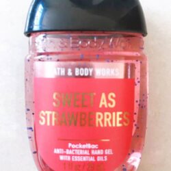 Gel rửa tay khô Bath & Body Works Sweet As Strawberries PocketBac 29ml 4 gel rua tay kho bath body works sweet as strawberries pocketbac 29ml ka