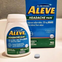 Viên uống Aleve Headache Pain Naproxen Sodium 220mg 90 Tablets 15 vien uong aleve headache pain naproxen sodium 220mg 90 tablets ke