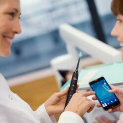 Bàn chải đánh răng điện Philips Sonicare DiamondClean Smart Electric Black 9500 13 ban chai danh rang dien philips sonicare diamondclean smart electric black 9500 ke