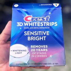 mieng dan kem may chieu lam trang rang crest 3d whitestrips sensitive 28 mieng 1 light 181225 ka