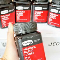 Mật ong Comvita Manuka Blend Honey MGO 30+ 500g 7 mat ong comvita manuka blend honey mgo 30 500g 220824 ka