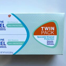 Kem đánh răng Sensodyne Pronamel Daily Protection 113g x2 tuýp 9 kem danh rang sensodyne pronamel daily protection 113g x2 tuyp 030924 kd