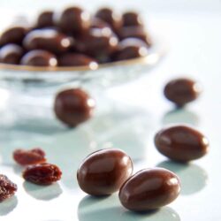 Socola nho Beryl’s Raisin Milk Chocolate 450g 3 socola nho beryls raisin milk chocolate 450g 170924 ka