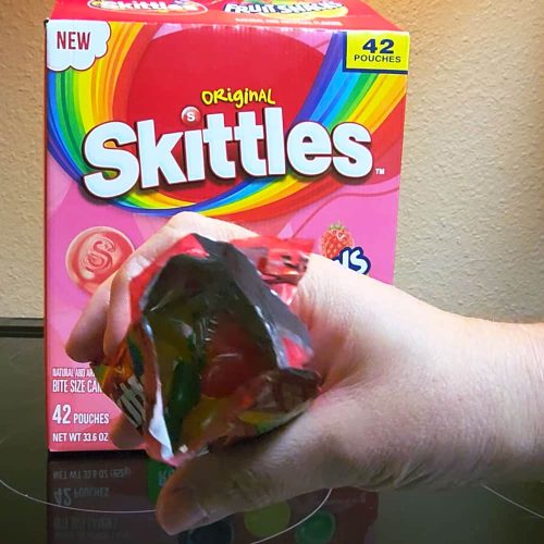 Kẹo trái cây Skittles Original Fruit Snacks 952g Hộp 42 gói 25 keo trai cay skittles original fruit snacks 952g hop 42 goi 271224 km