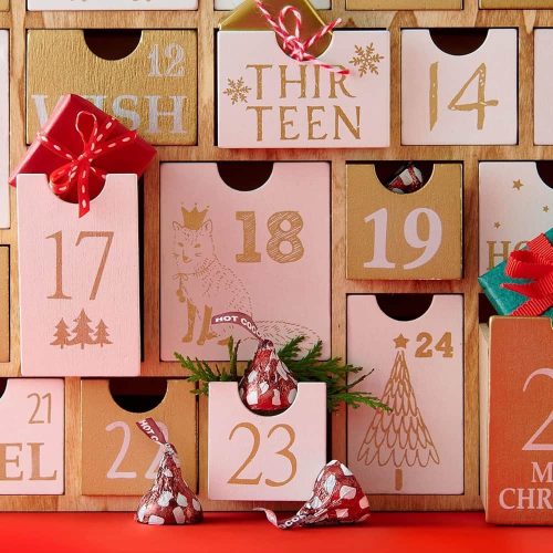 Socola sữa nhân Marshmallow Hershey’s Kisses Hot Cocoa Milk Chocolate With Marshmallow 255g 14 socola sua nhan kem marshmallow hersheys kisses hot cocoa milk chocolate with marshmallow 255g 111224 kc