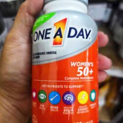 Vitamin One A Day cho phụ nữ trên 50 tuổi One A Day Women’s 50+ Multivitamin 100 viên 4 vitamin one a day cho phu nu tren 50 tuoi one a day womens 50 multivitamin 100 vien 170425 ka