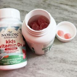 keo deo d3 cho tre tu 3 tuoi nordic naturals kids vitamin d3 400iu 120 gummies 130426 ki