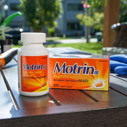 vien uong giam dau ha sot motrin ib ibuprofen tablets 200mg 300 coated caplets 180426 ke