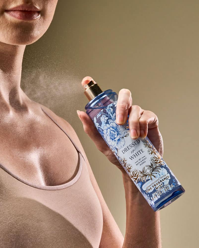 Xịt thơm Bath & Body Works Dressed In White Fine Fragrance Mist For Body & Hair 236ml - Ảnh 5