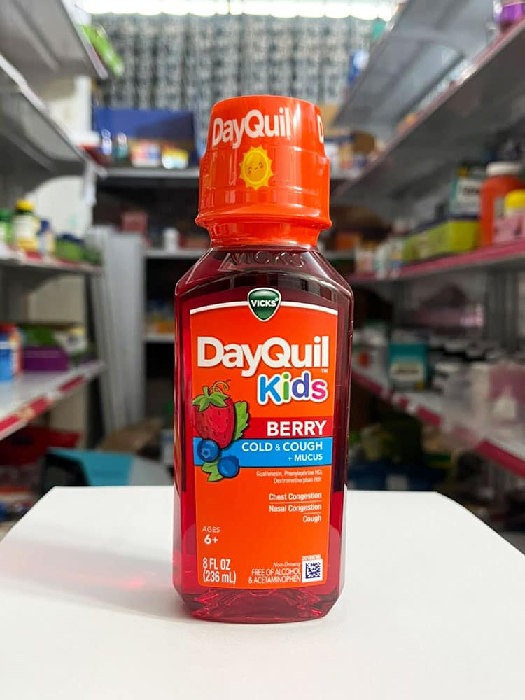Siro cảm ho trẻ em 6+ Vicks DayQuil Kids Cold Cough Berry 236ml - Ảnh 2