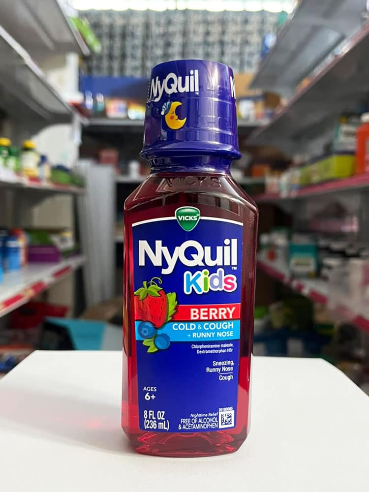 Siro cảm ho trẻ em 6+ Vicks NyQuil Kids Cold Cough Berry 236ml - Ảnh 2